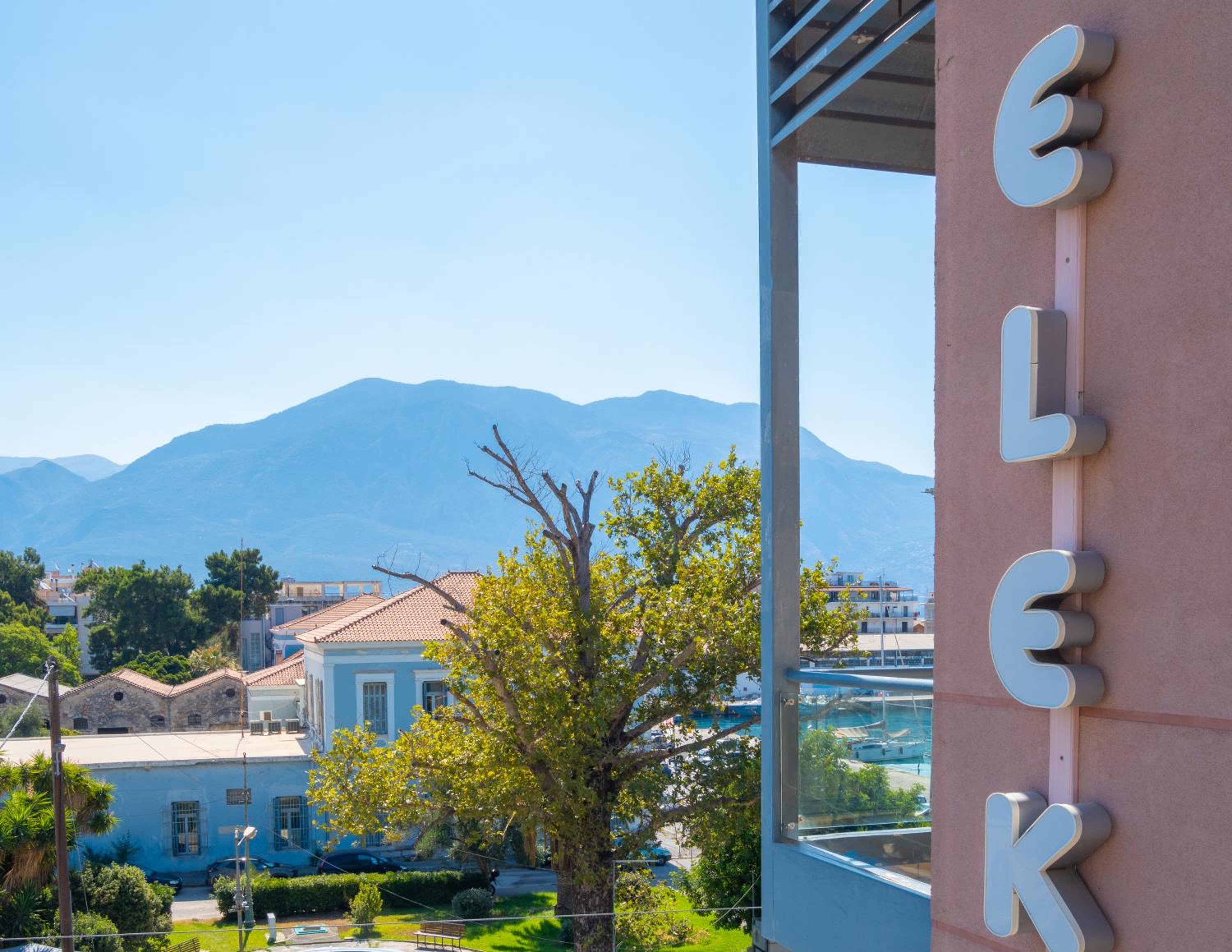 ELEKTRA HOTEL & SPA 33/38