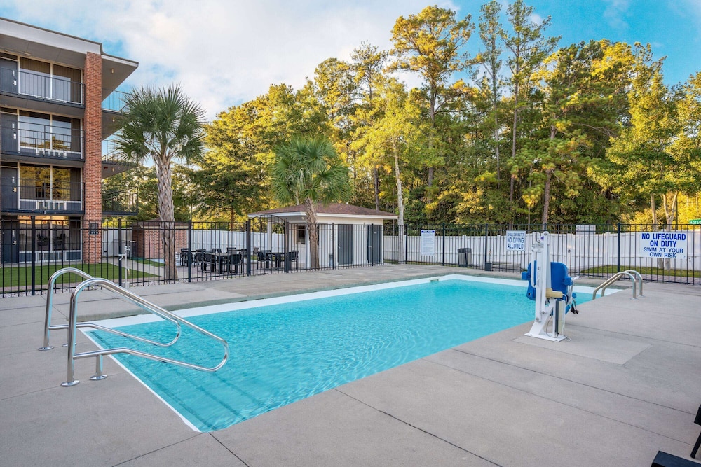 Wyndham Garden Columbia/Ft. Jackson 8/24