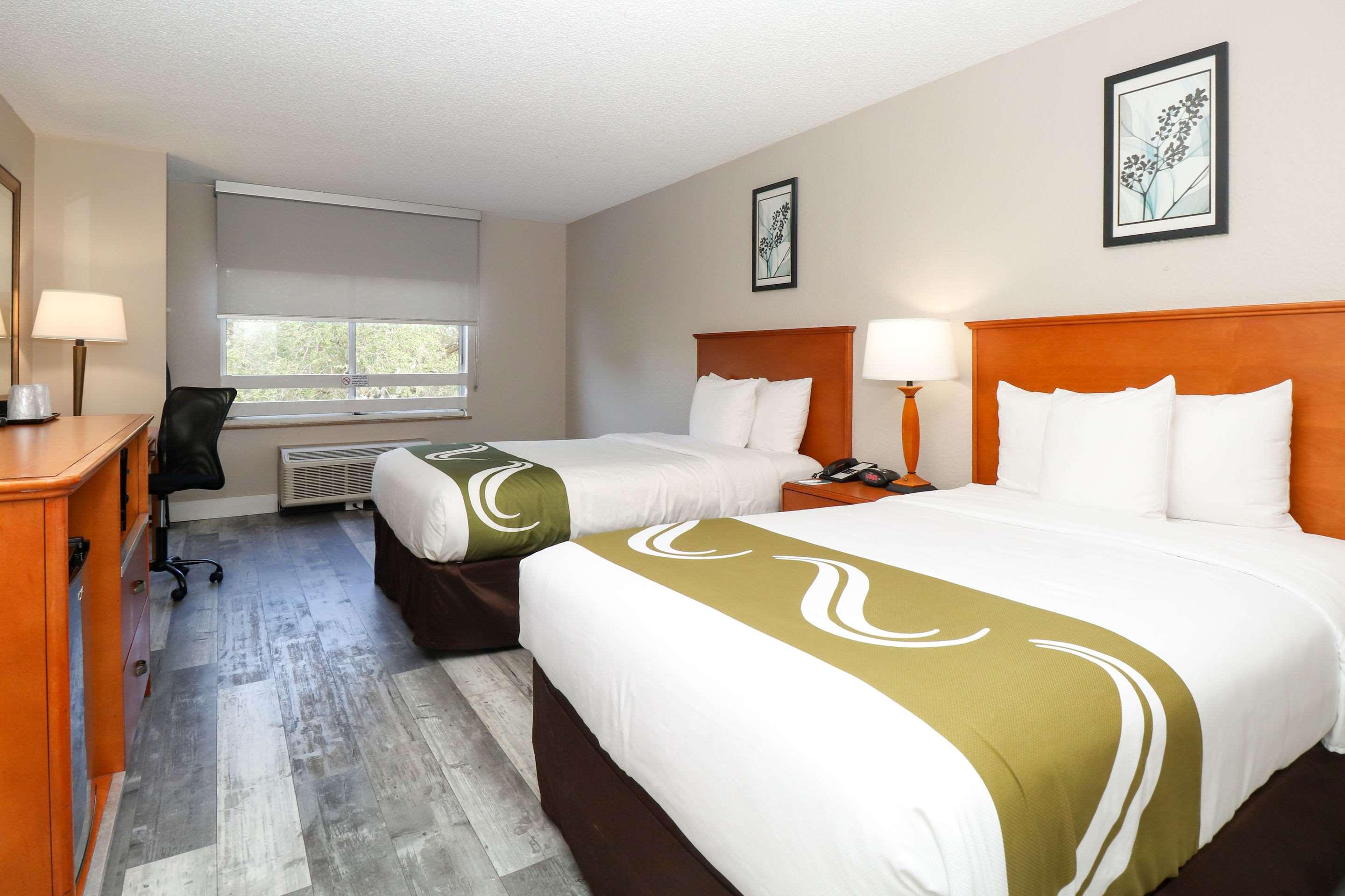 ROOM, 2 DOUBLE BEDS