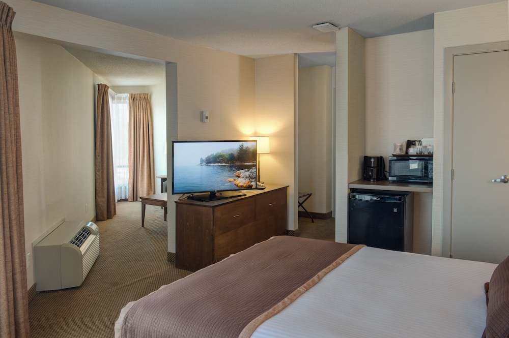 Ramada By Wyndham Kamloops 14/47