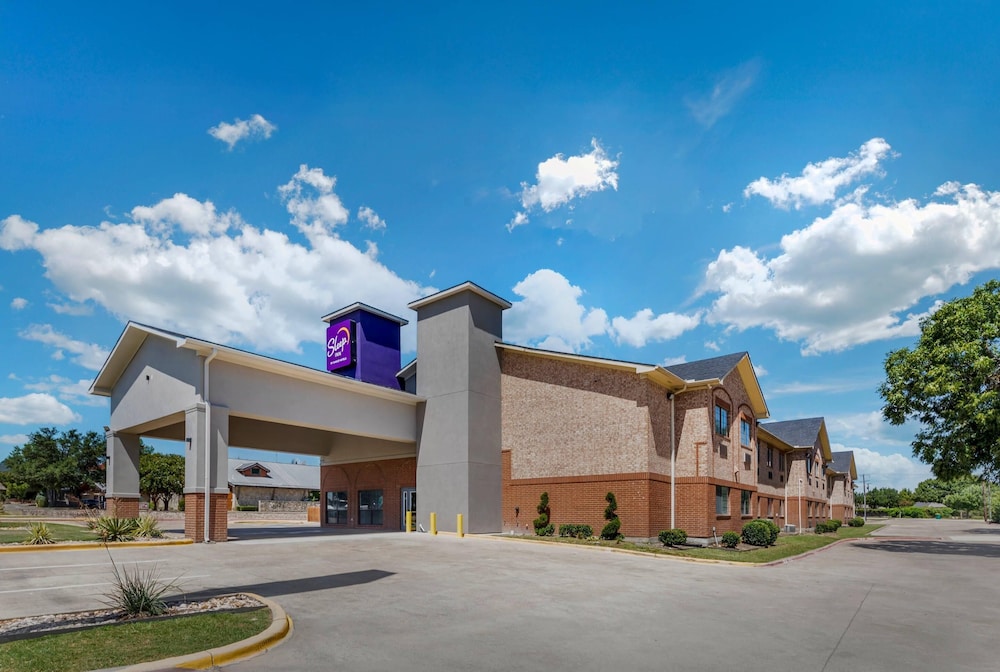Sleep Inn Cedar Hill, TX 43/51