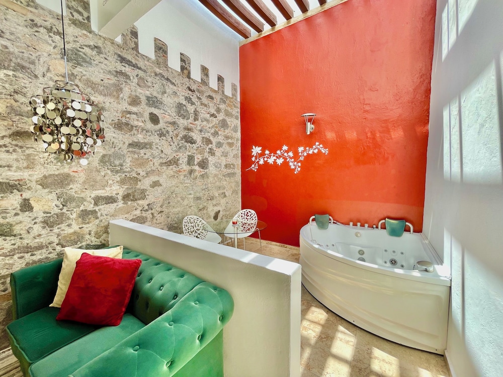 El Sueno Hotel And Spa 6/77