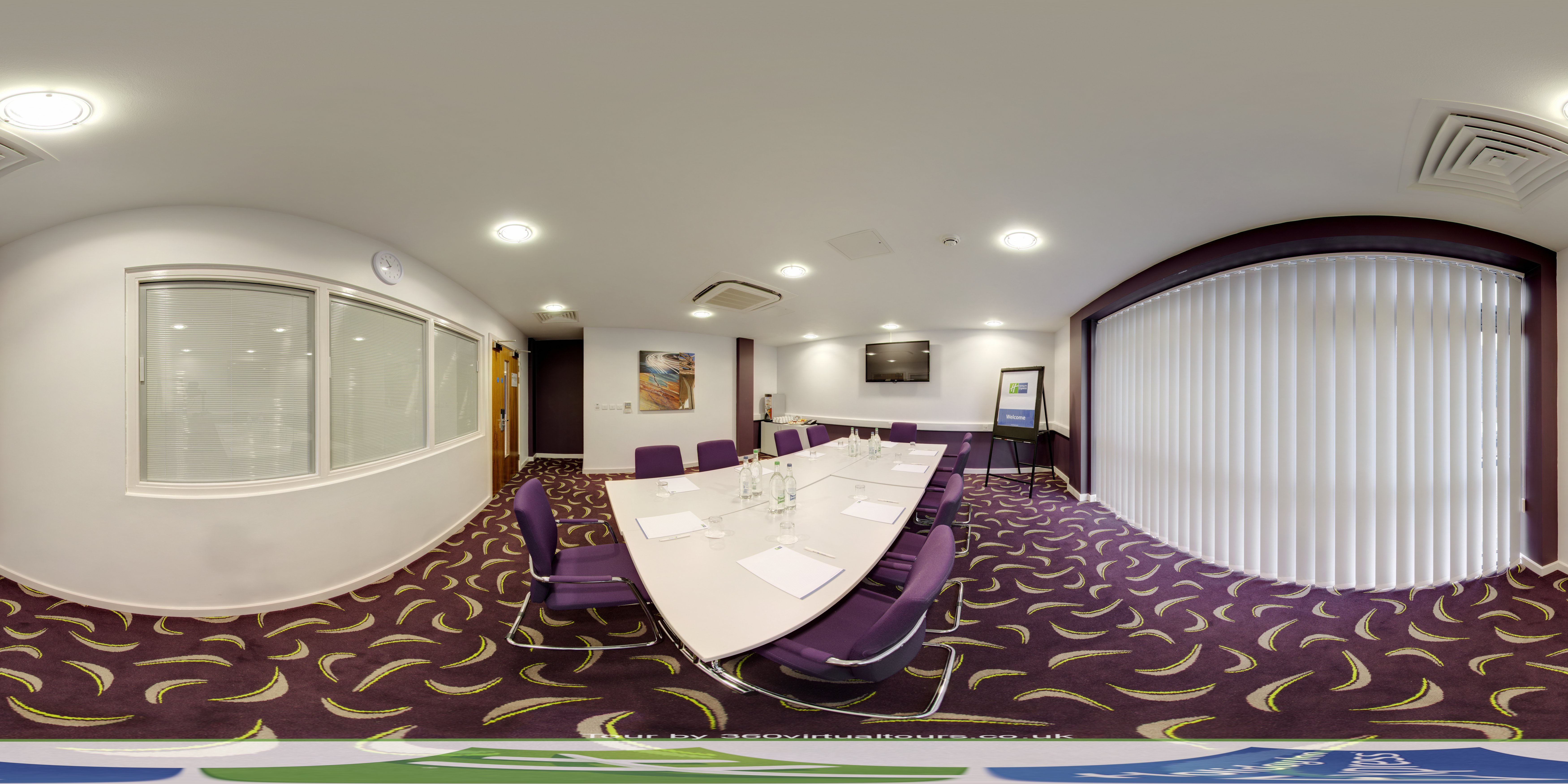 Holiday Inn Express Dunstable 9/26