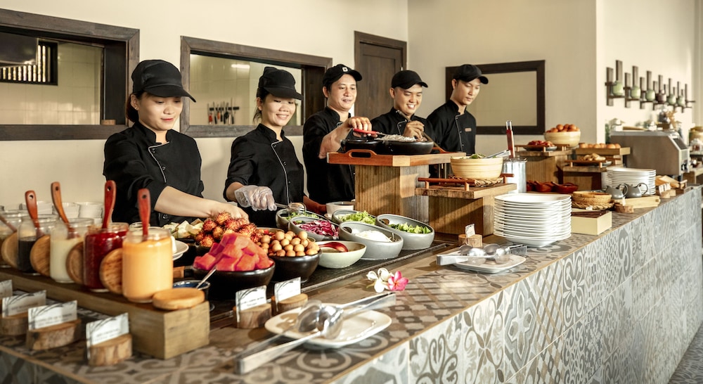 Crown Retreat Quy Nhon 69/88