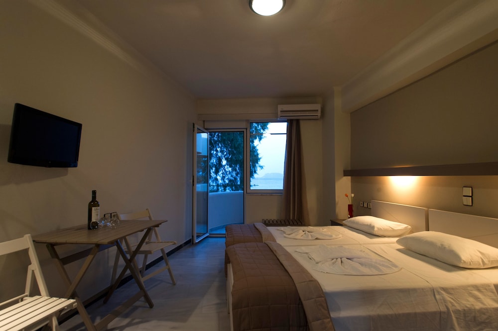 Seafalios Apartments 12/40