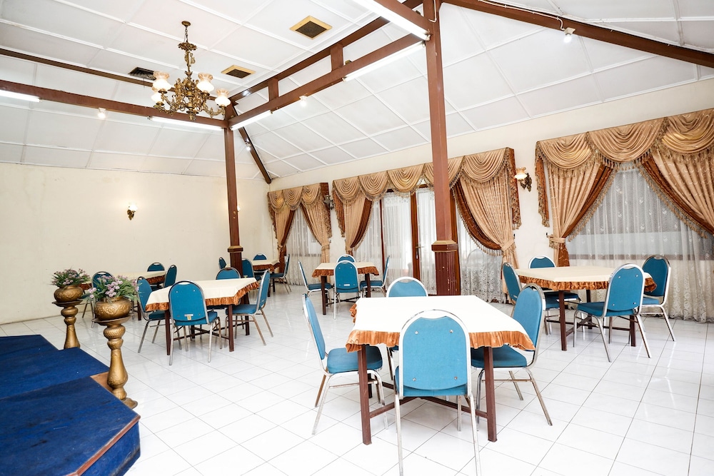 Super OYO Capital O 1644 Hotel Griya Kencana 50/59