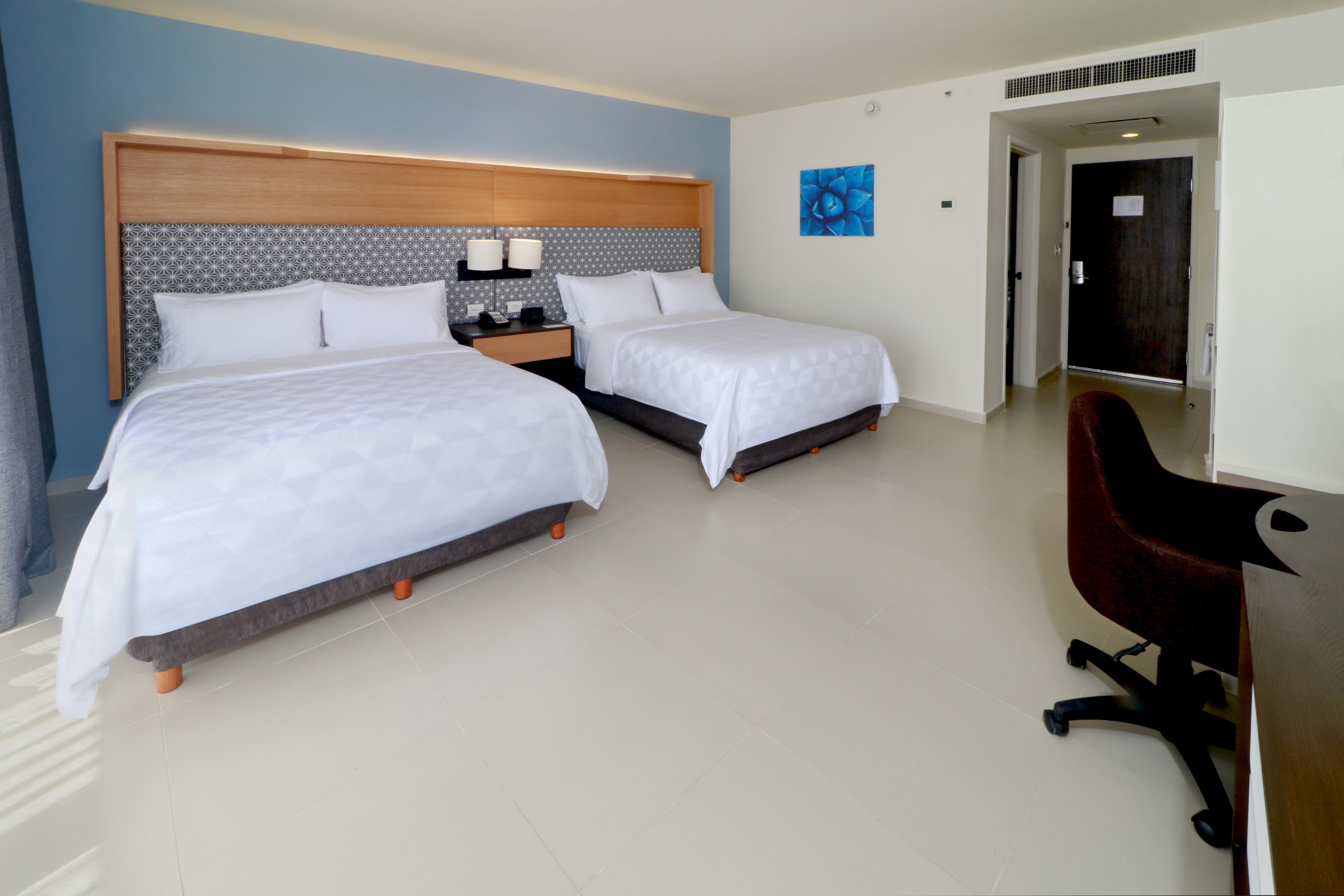 Premium, 2 Queen Beds, River View, Club Floor