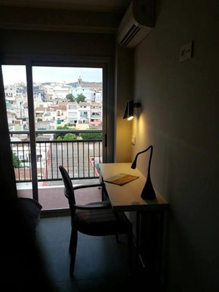 NEW HOTEL COLON 39/61