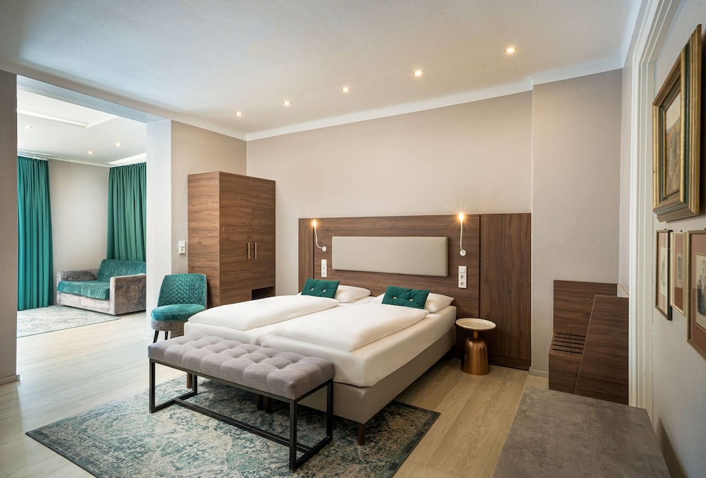 APARTMENT, DOUBLE BED