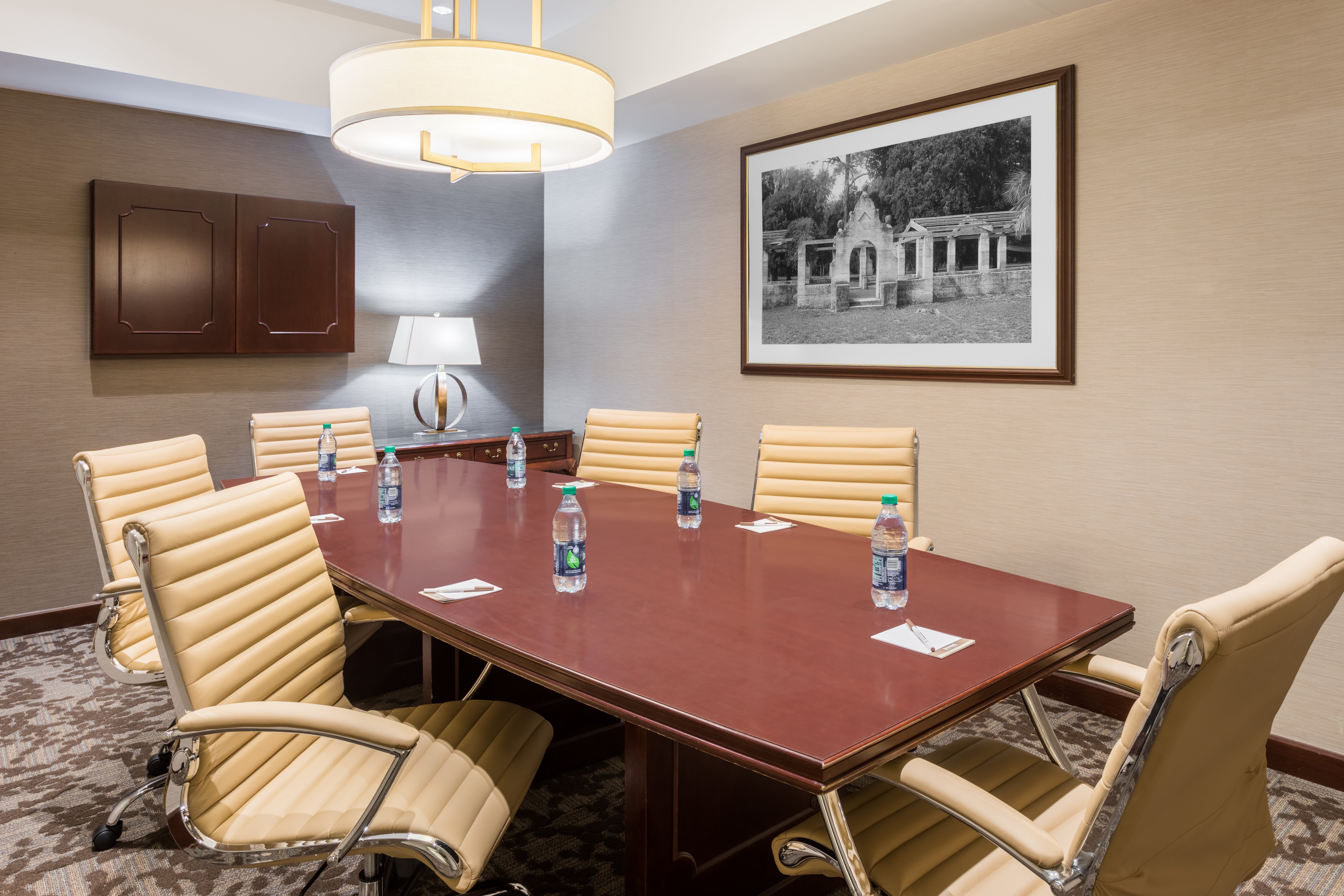 Staybridge Suites Savannah Historic District 44/52