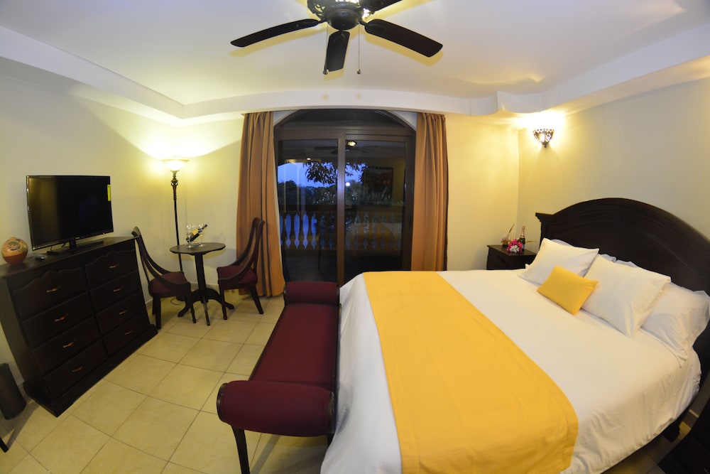 Hotel El Reith Lake Granada Nicaragua 11/50