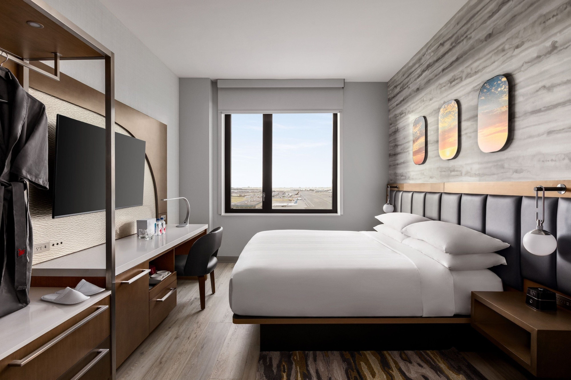 Club, King Bed, Club Floor