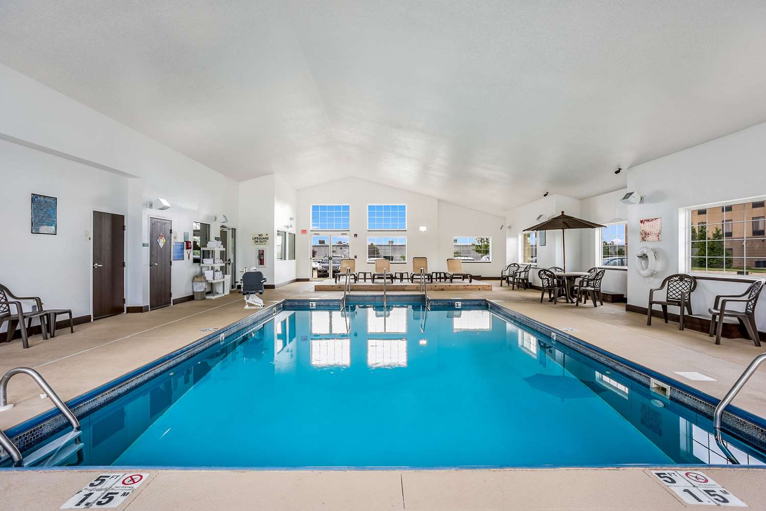 MainStay Suites Cedar Rapids North - Marion 6/22