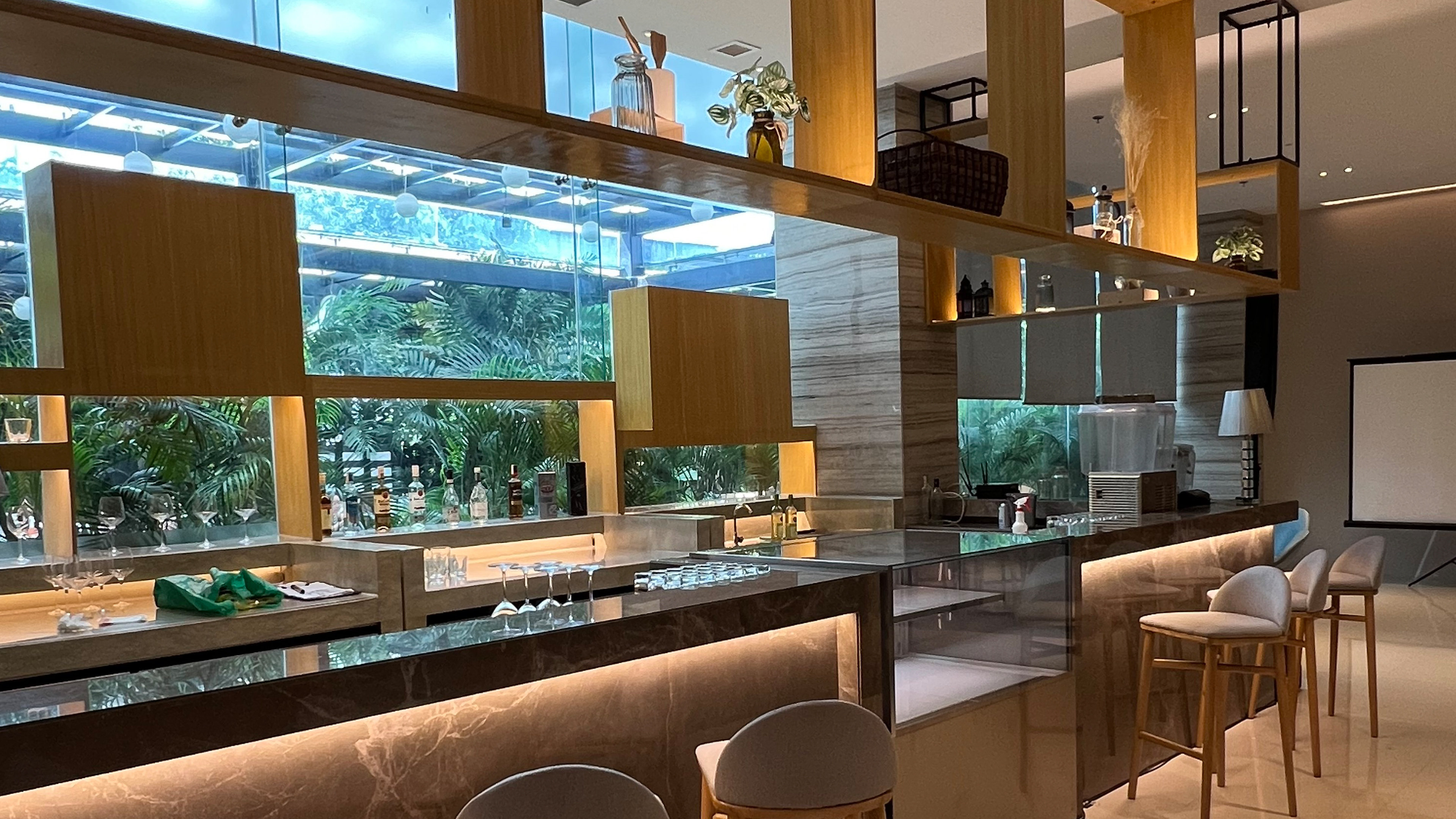 Holiday Inn Express Manila Newport World Resorts 41/54