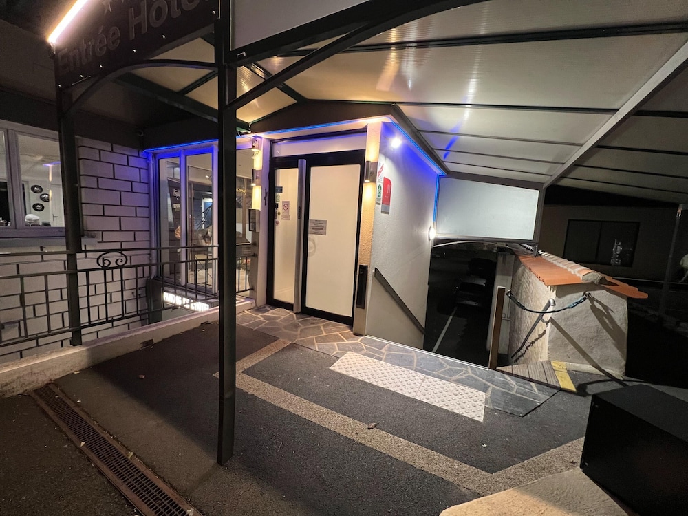 P Tit Dej Hotel Niort 36/58