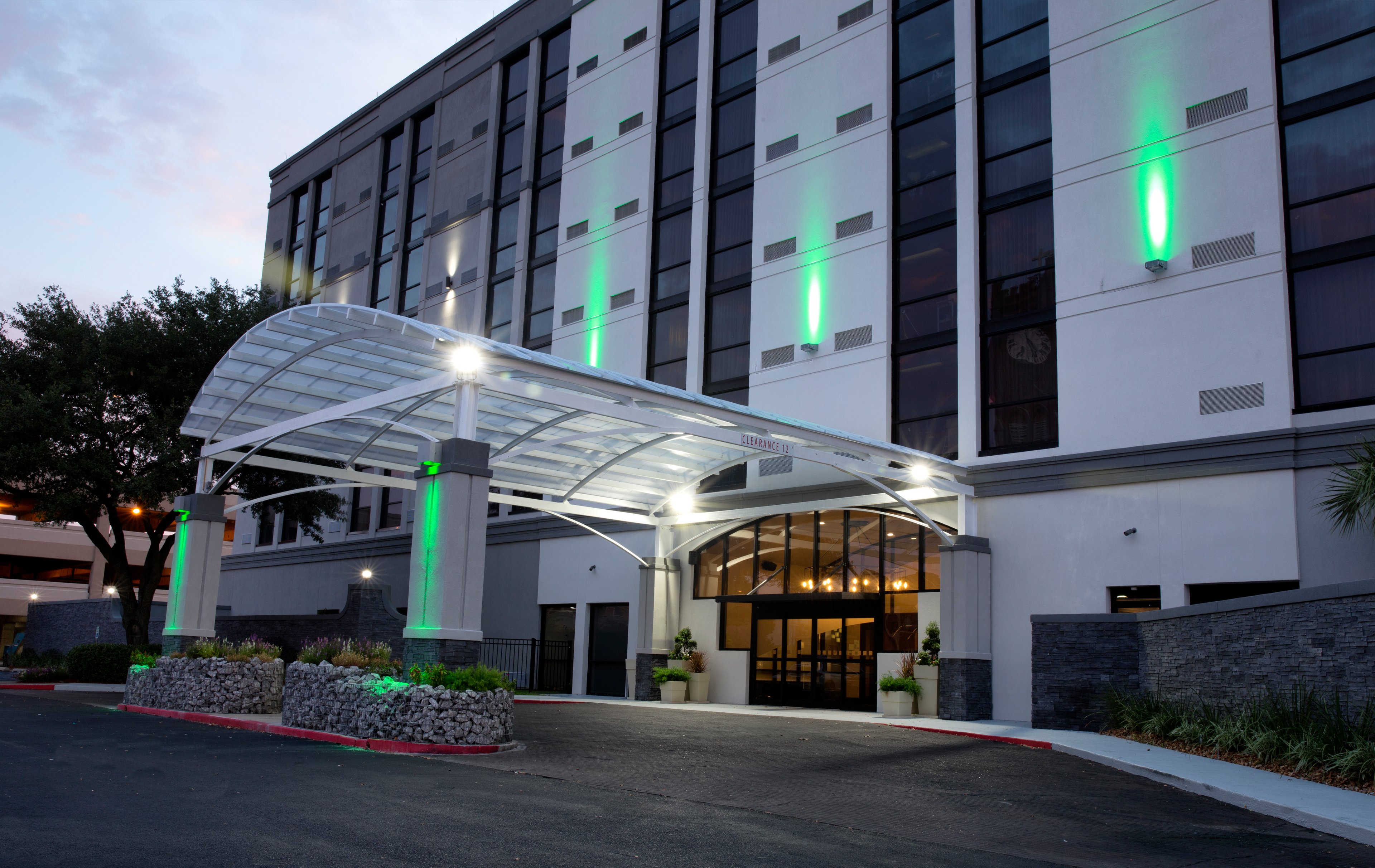 Holiday Inn Alexandria Downtown 10/55