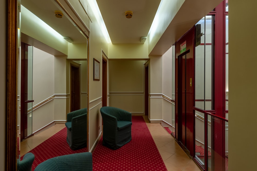 Albergo Reggio 52/63
