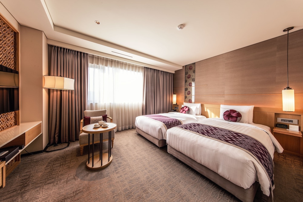 Room at Royal Hotel Seoul Myeongdong, SEOUL