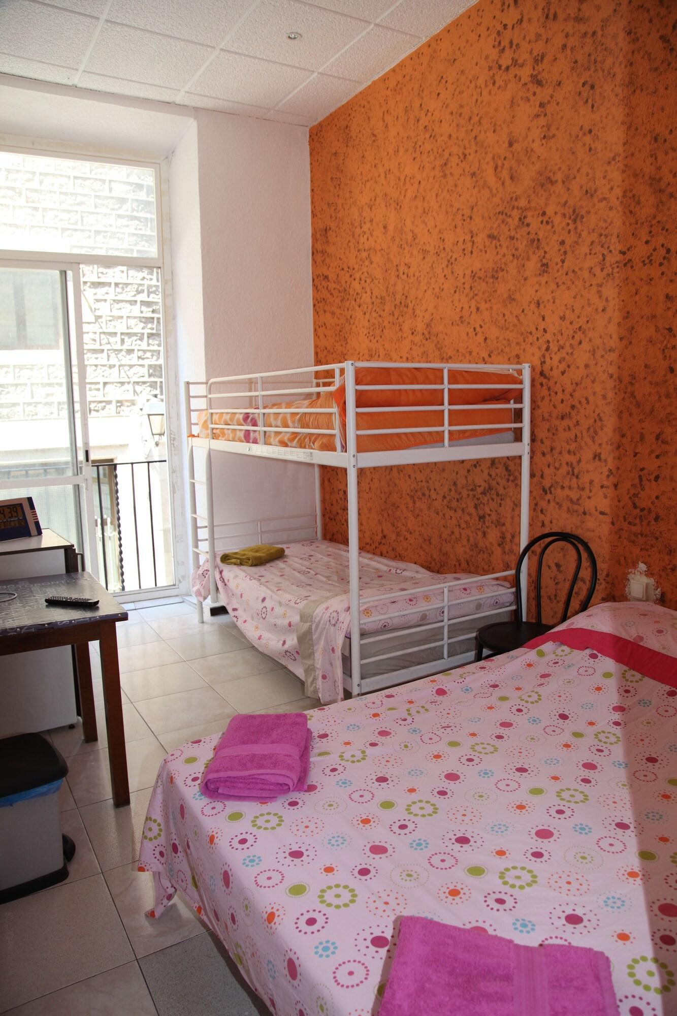 Central Station Hostel Barcelona 10/36