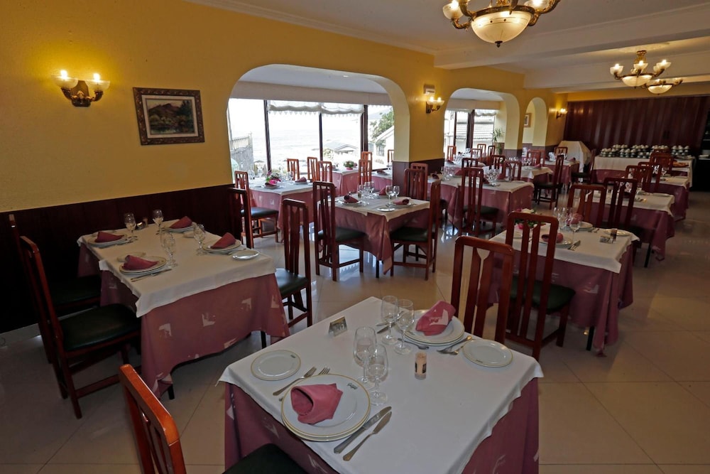 Hotel Restaurante Glasgow 38/47