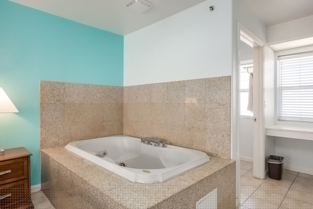 Pacifica Beach Hotel 30/56