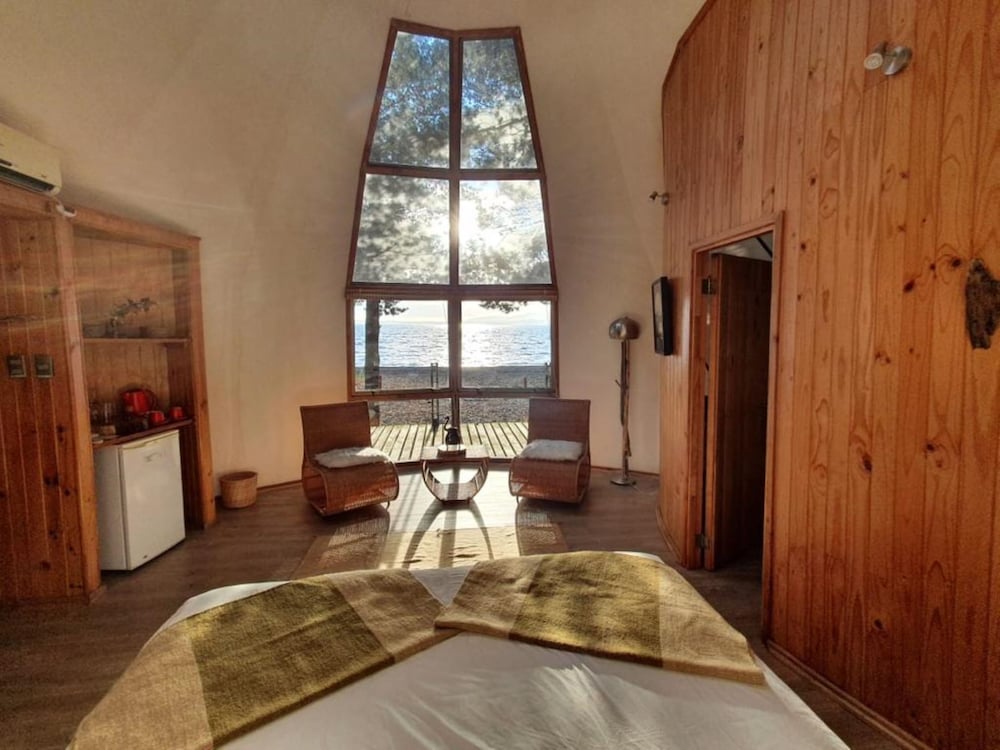Magma Lodge Pucon 8/22
