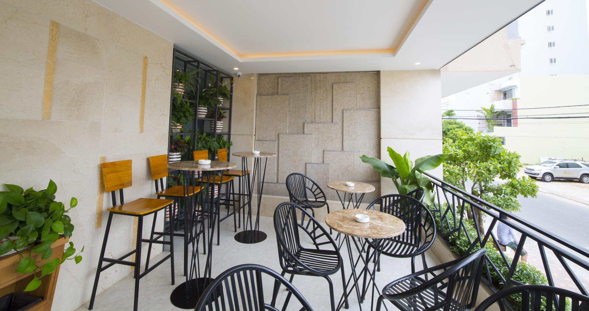 Nam Hotel & Spa 63/70