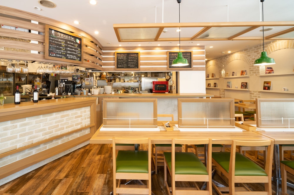 restaurant cafeteria