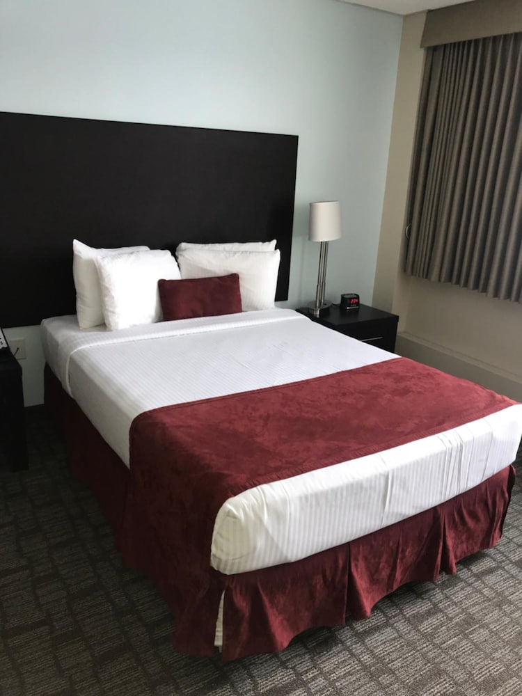 Hotel UMass 6/26