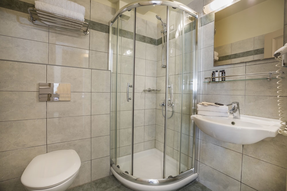 Ionian Plaza Hotel 47/50