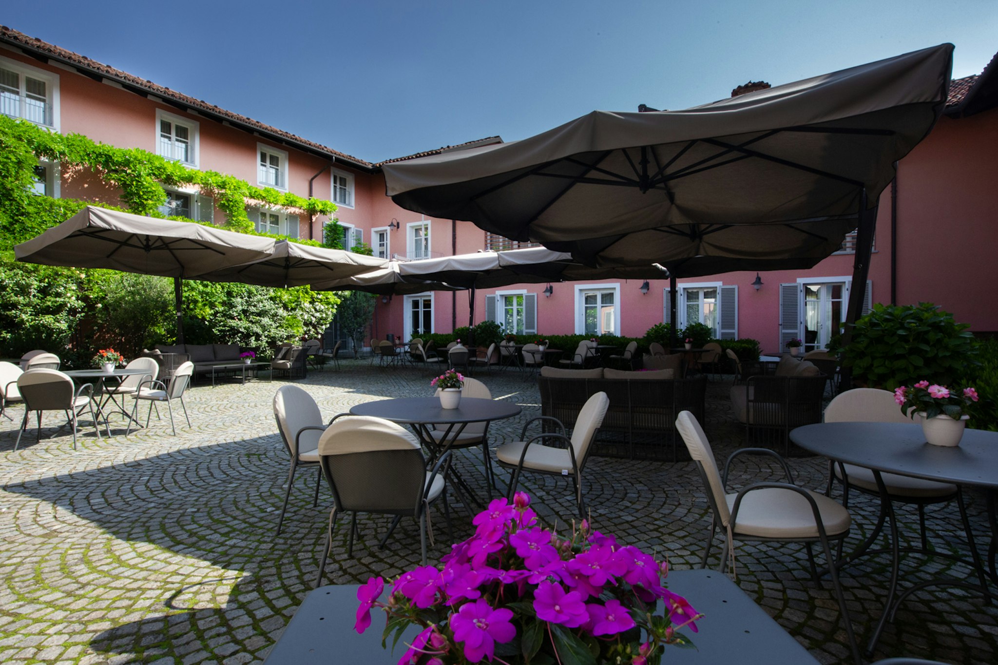 Relais Villa D'Amelia 36/50