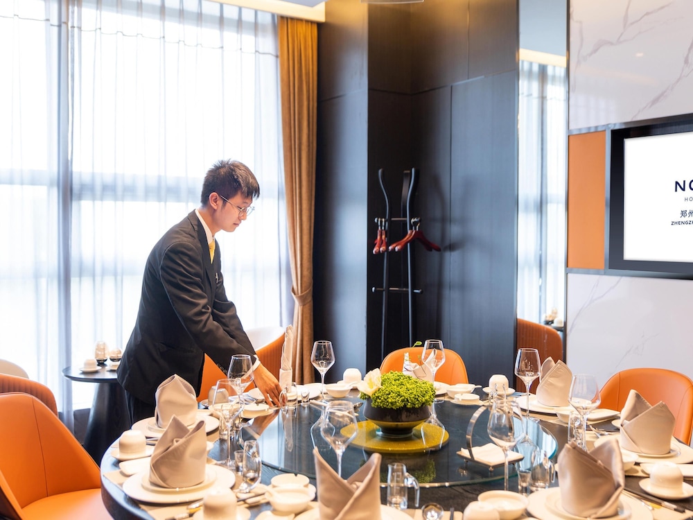 Novotel Zhengzhou Convention Centre 33/49