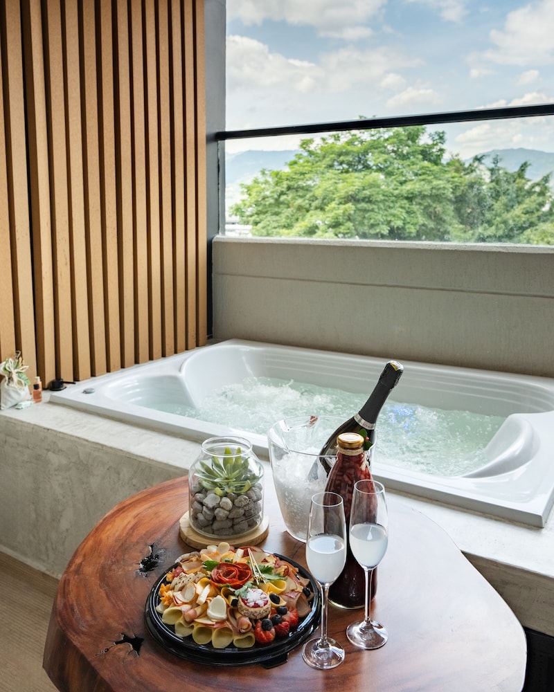Nakua Stay plus Work Hotel 40/50