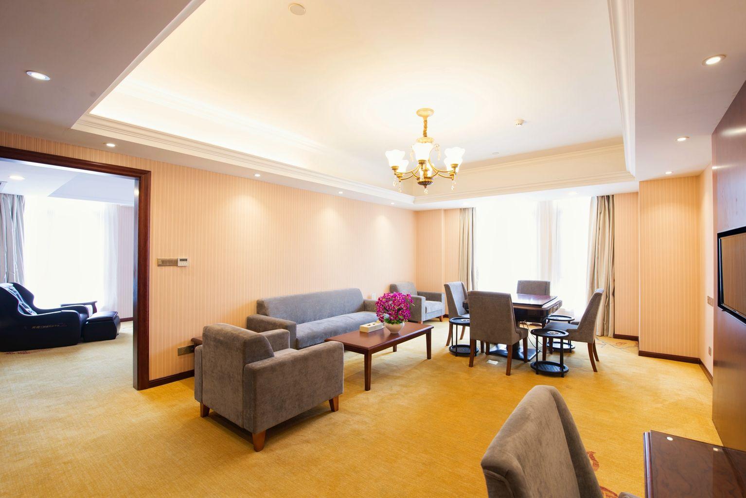 Vienna Hotel Jinshan New City Wanda Plaza 23/30