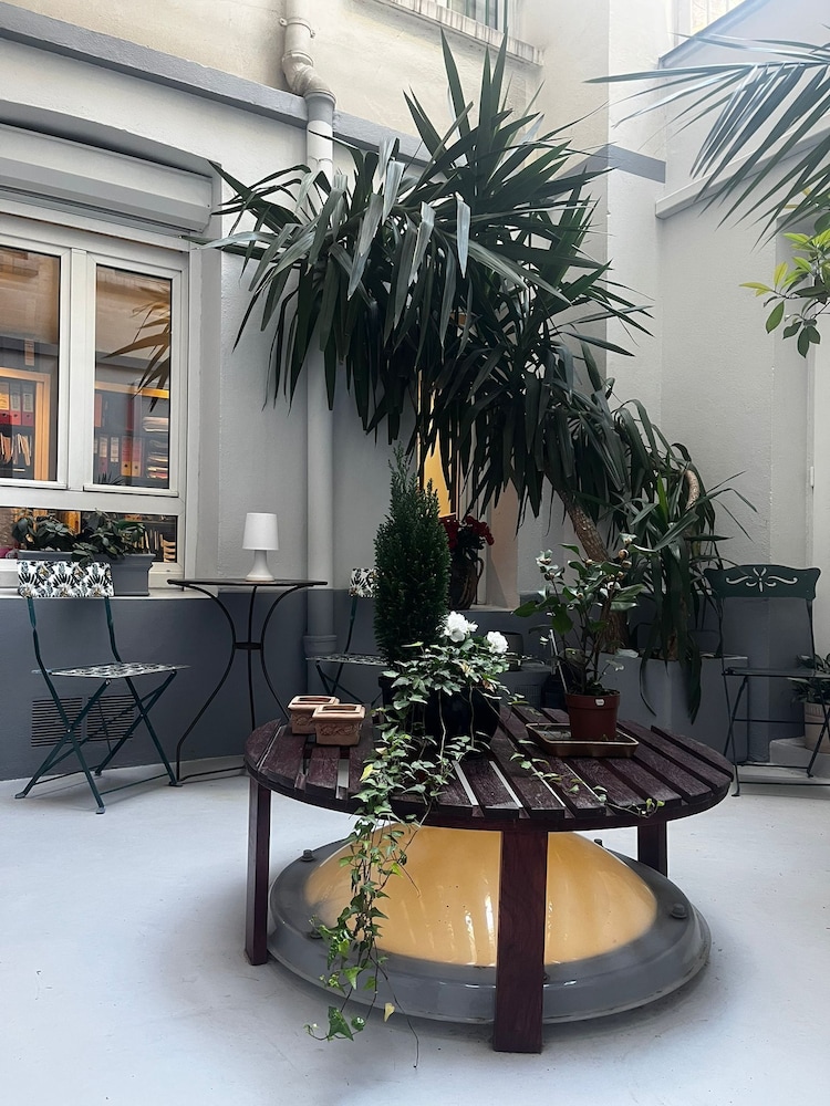 Hotel Alison 26/48