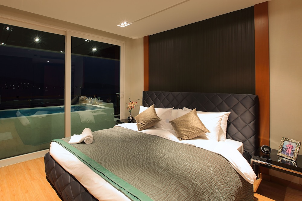The Privilege Residence 14/72