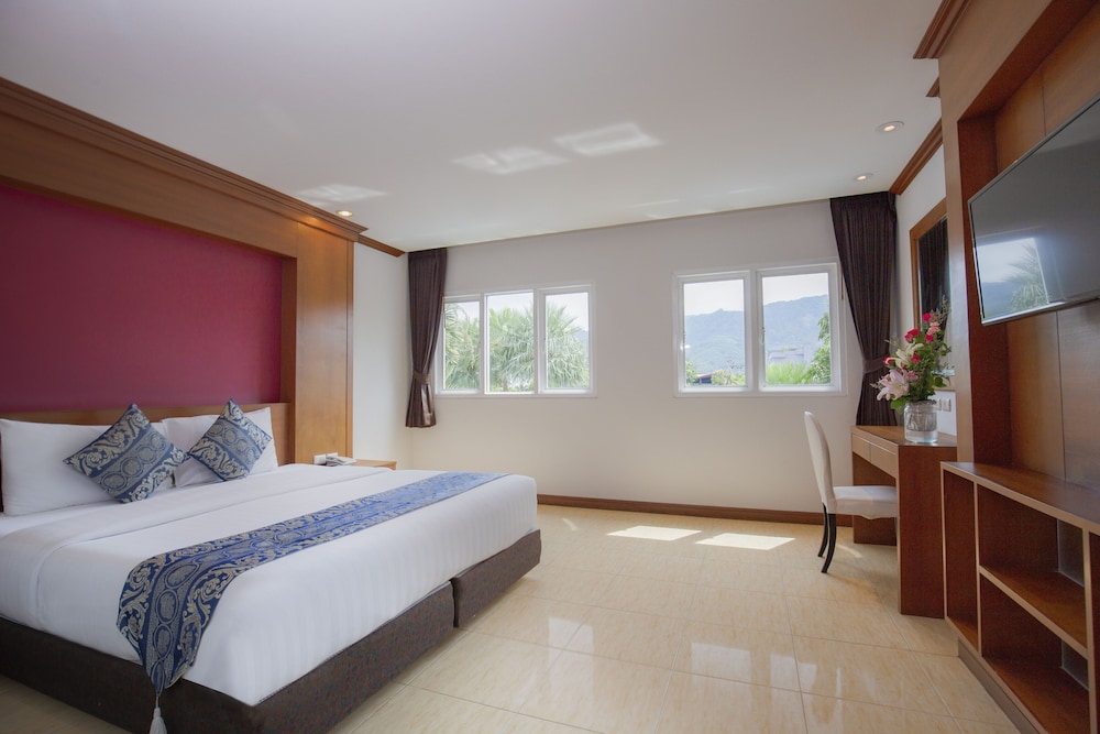 Sungthong Kamala Beach Resort 10/41