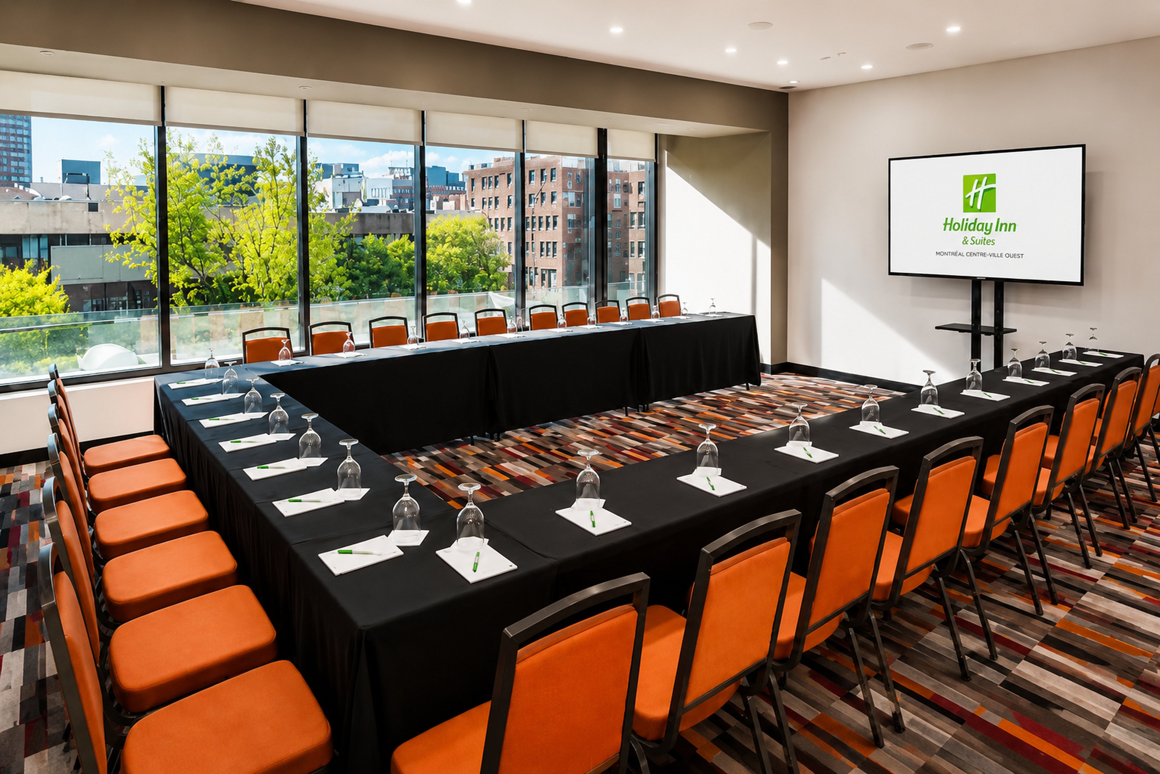 Holiday Inn Hotel Suites Montreal Centre Ville Ouest 69/78