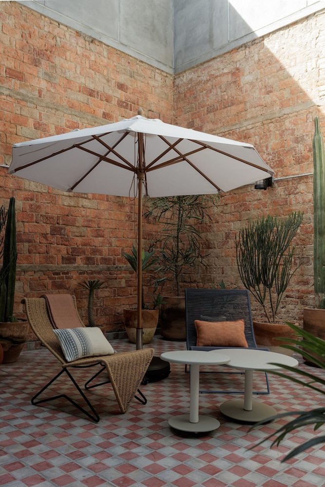 Origen 438 Luxury Boutique Hotel 52/57