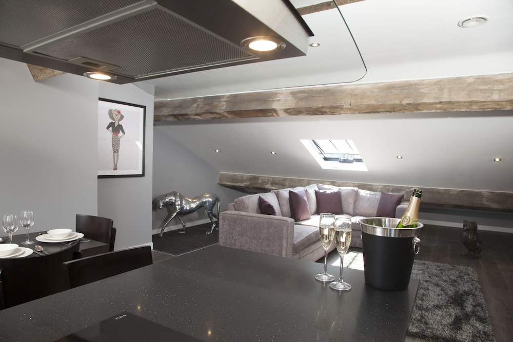 Epic Aparthotel Duke Street 33/50
