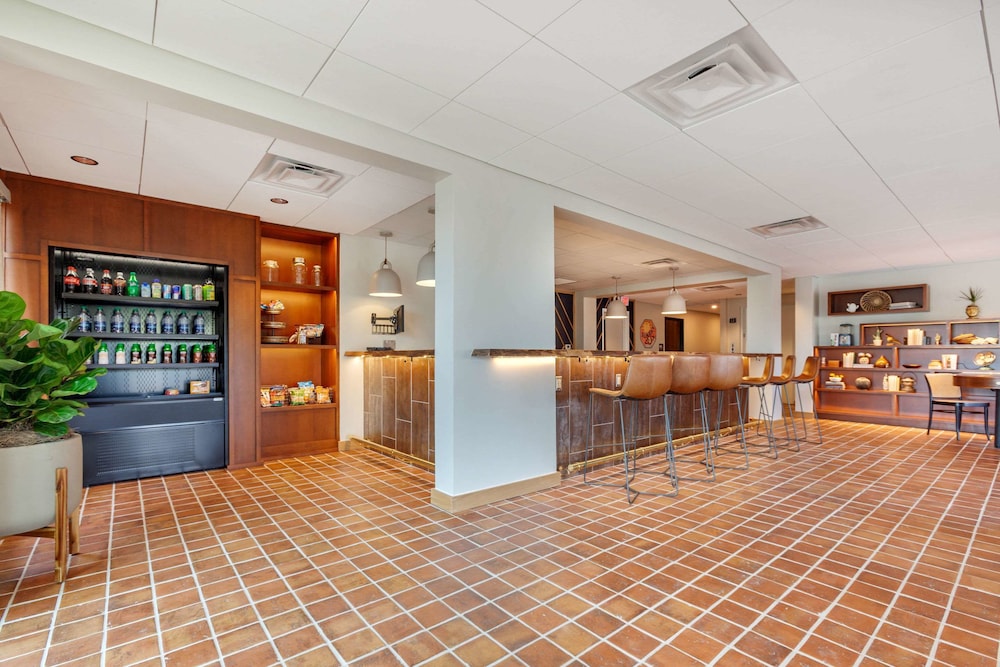La Quinta Inn & Suites by Wyndham Tempe University / Phoenix 13/60