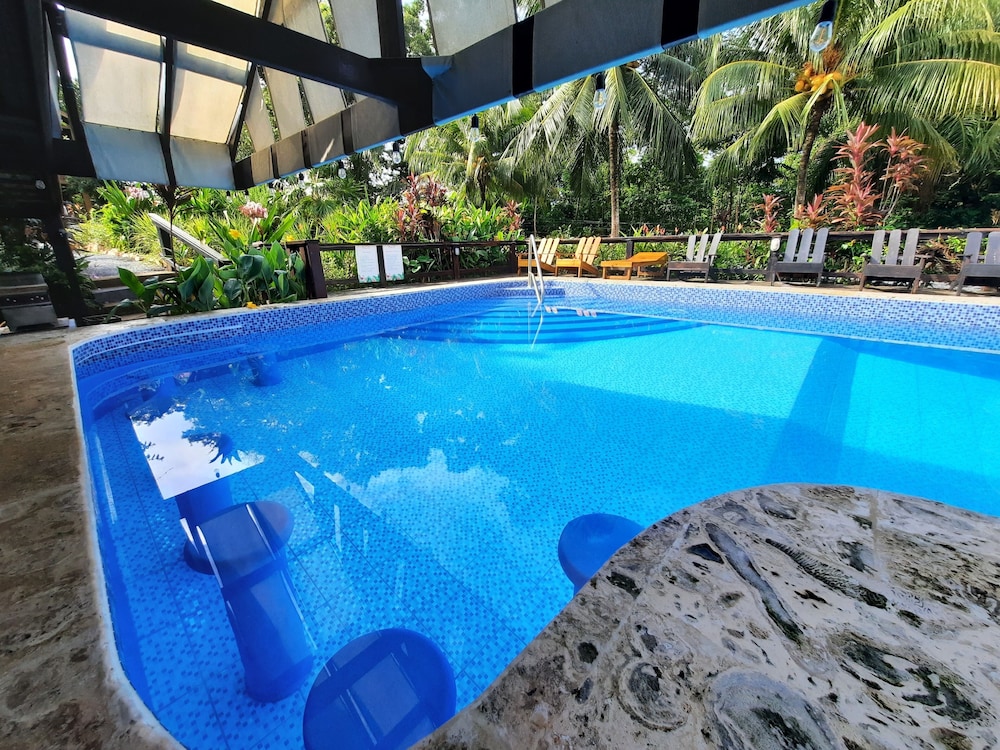 Guava Grove Villas and Resort 48/73