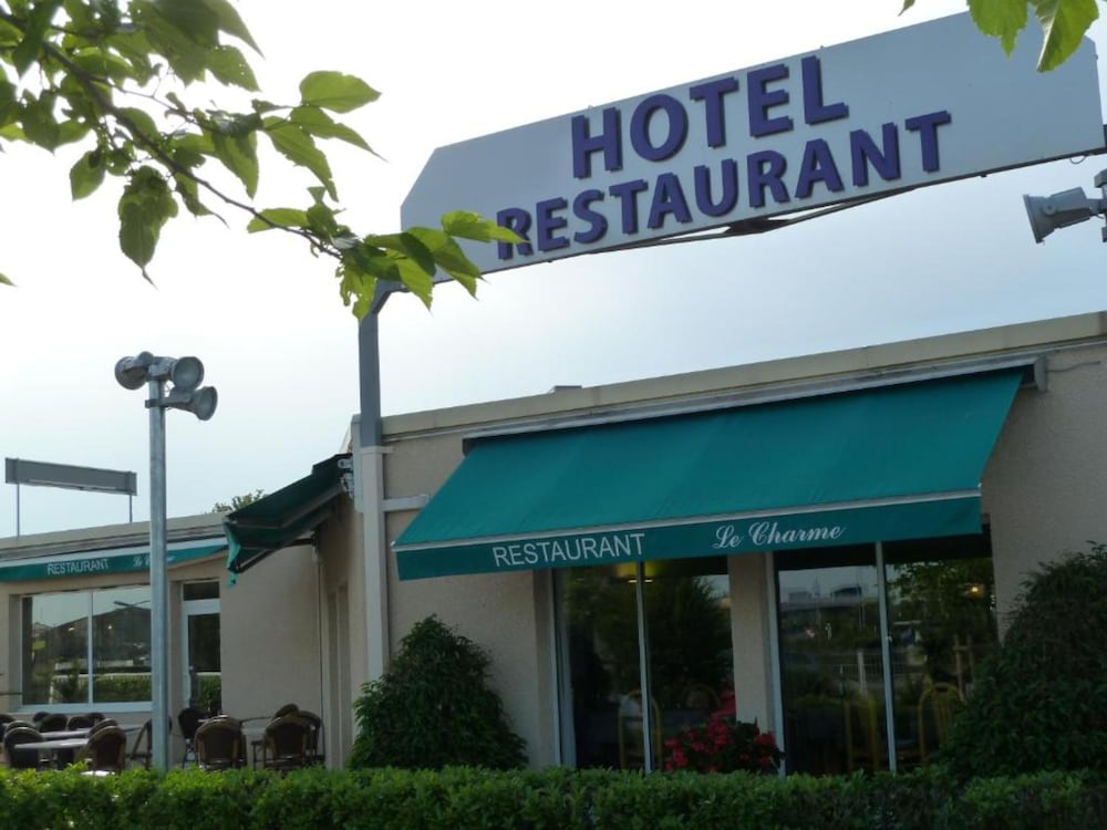 Hotel Restaurant Charme en Beaujolais 1/30