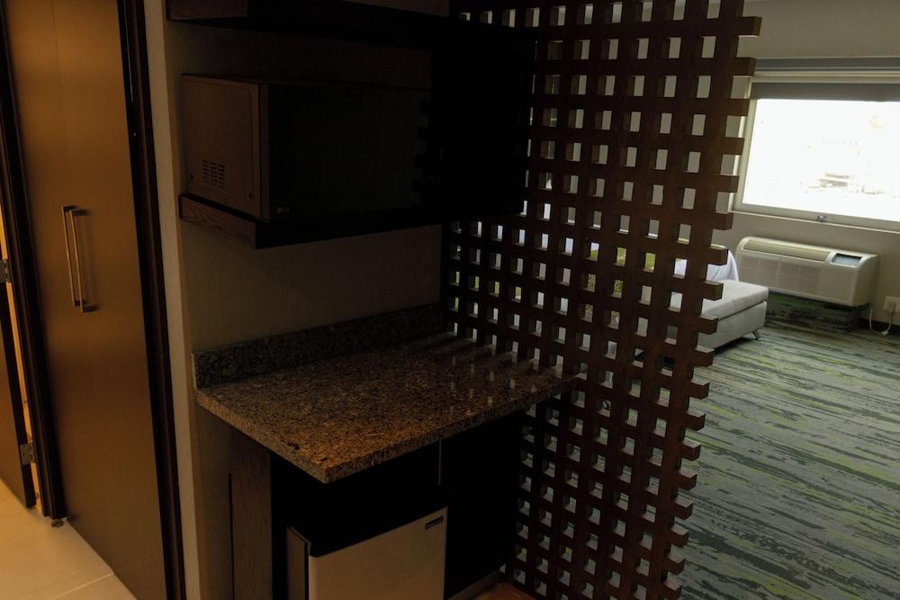 غرفة تنفيذية بسريرين كوين، Hotel Araiza San Luis 3/3