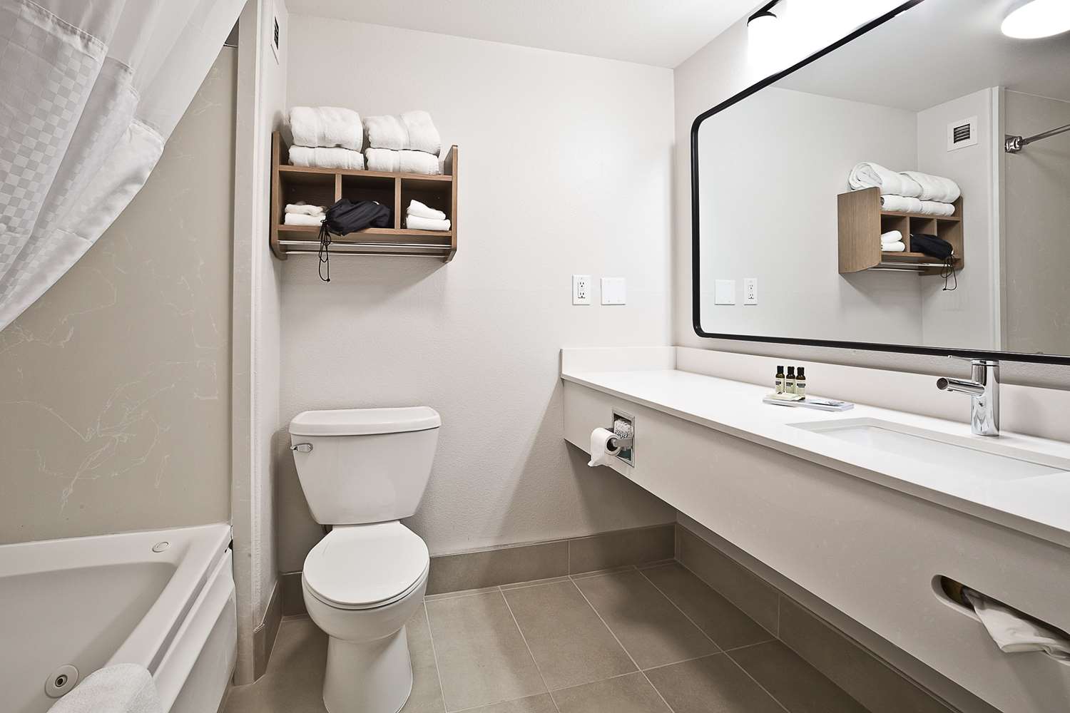 Hawthorn Suites By Wyndham Oakland/Alameda 46/50