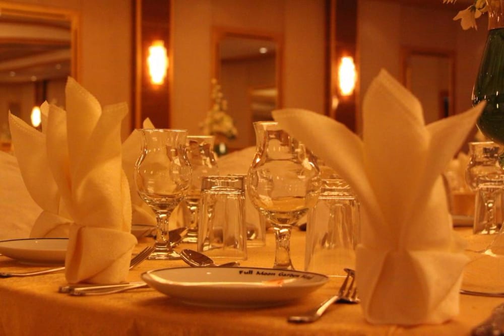 Full Moon Garden Hotel 23/41