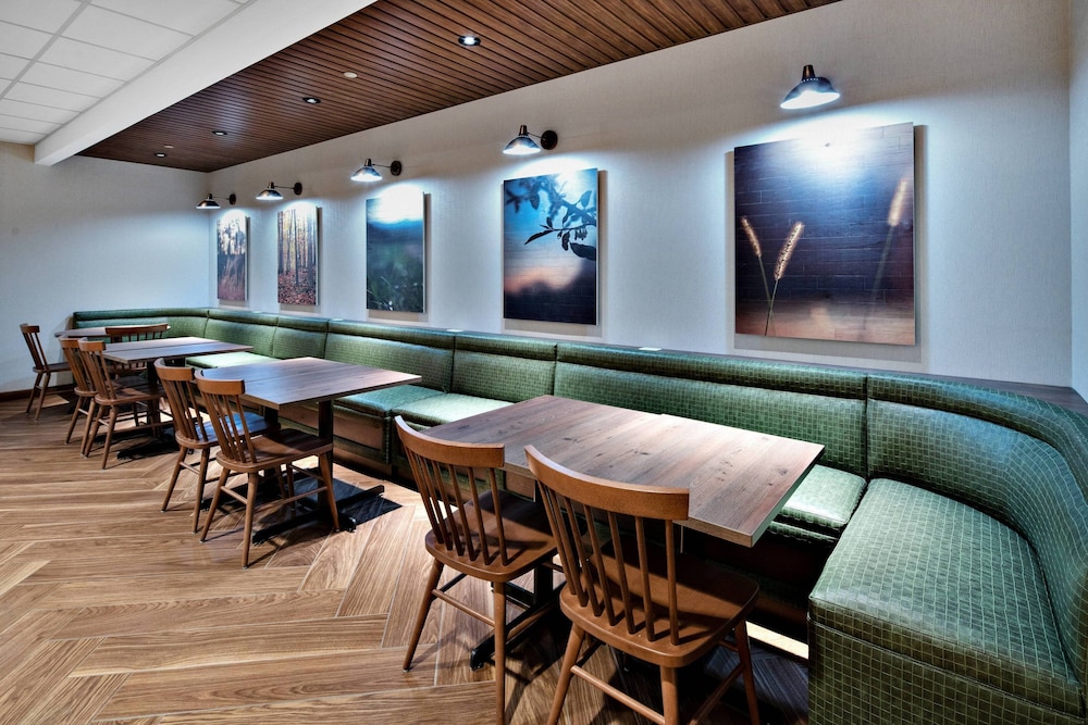 Fairfield Inn & Suites by Marriott Columbus New Albany 36/47