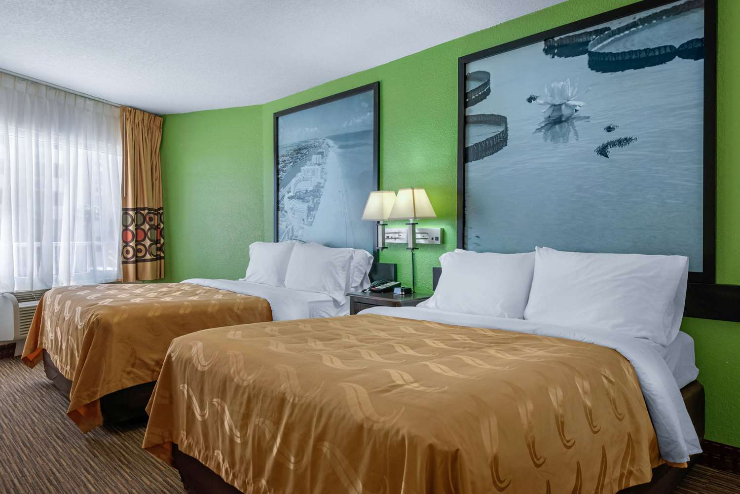ROOM, 2 DOUBLE BEDS