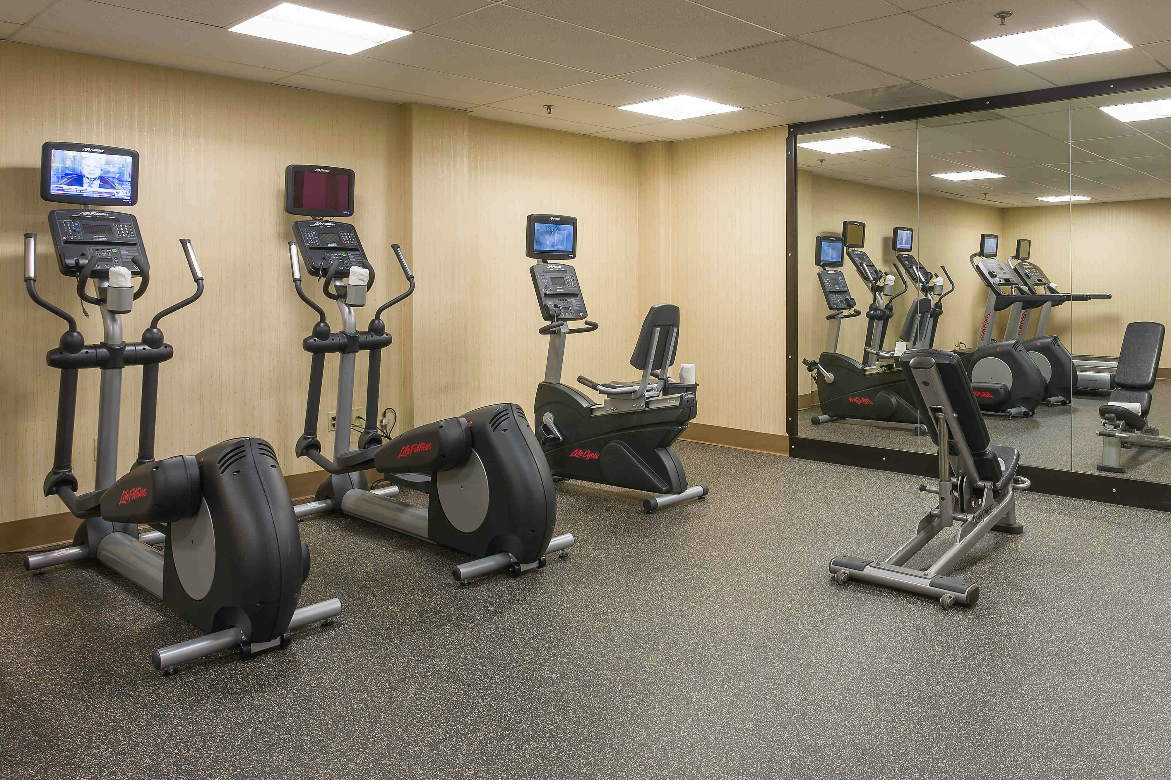 Courtyard By Marriott Culver City Los Angeles 24/46