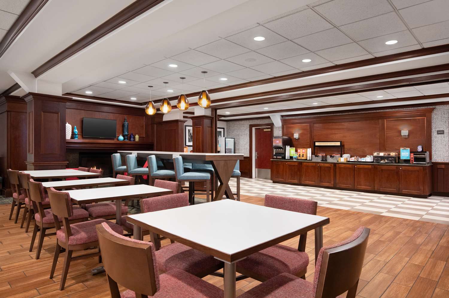 restaurant cafeteria
